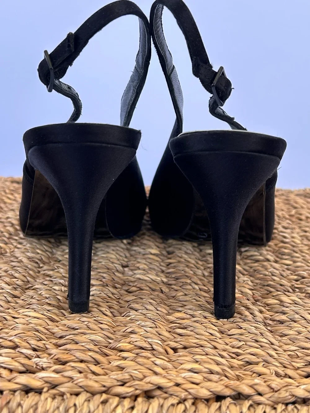 Stuart Weitzman Women’s Slingback Peep Toe Satin Heel Black‎ Size 7M - Picture 4 of 11